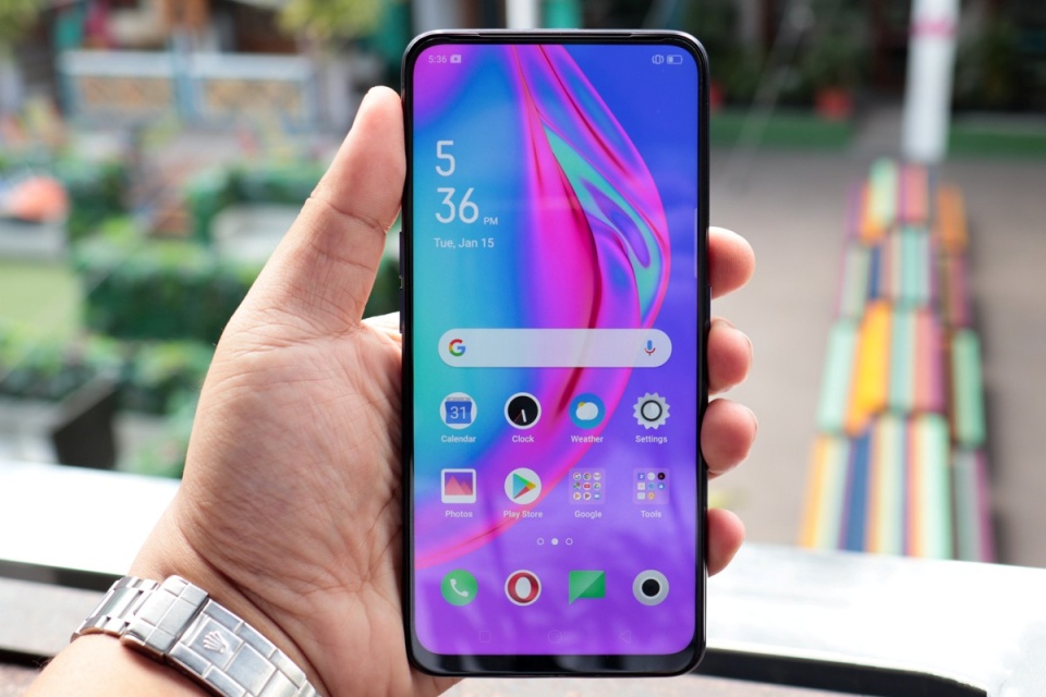 Imagem de: Xiaomi Mi Mix 4 pode ter câmera “escondida” embaixo da tela; indica patente