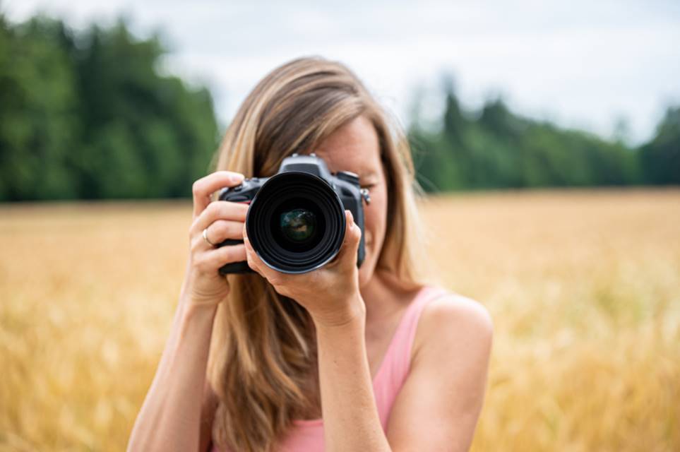 Imagem de: Câmera fotográfica profissional: os 5 modelos mais vendidos na Amazon
