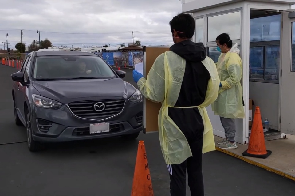 Imagem de: Drive-thru faz testes rápidos do coronavírus; veja como funciona
