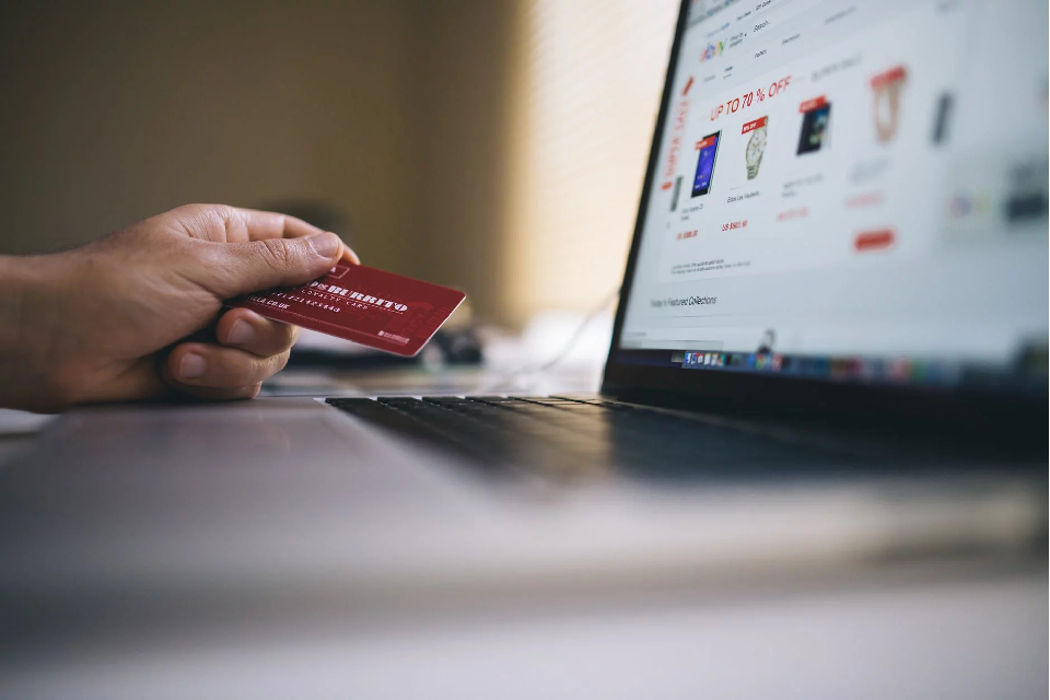 Imagem de: Aproveite as promoções do Outlet da Amazon