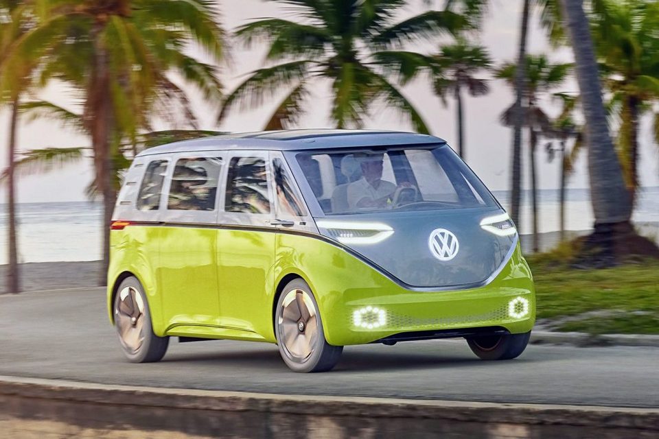 Imagem de: Kombi elétrica começa a ser produzida em 2022 pela Volkswagen