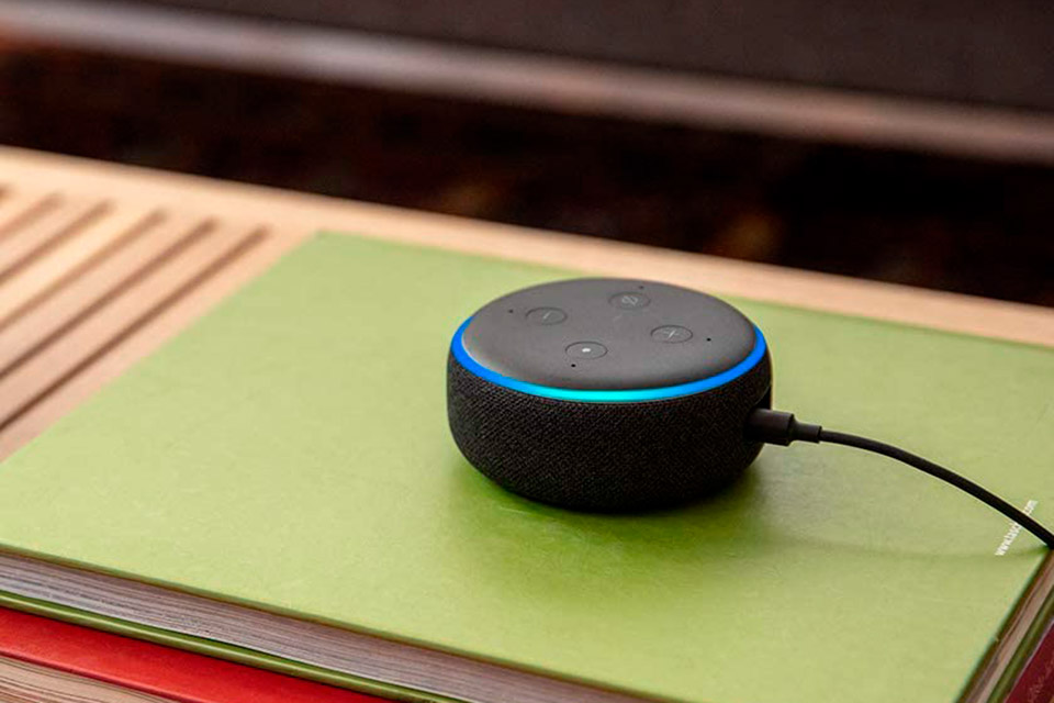 Imagem de: Amazon Echo Dot de 3ª geração por R$ 190 vale a pena?