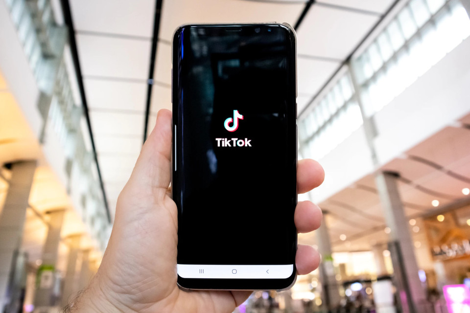Imagem de: 6 maneiras de ganhar dinheiro no TikTok