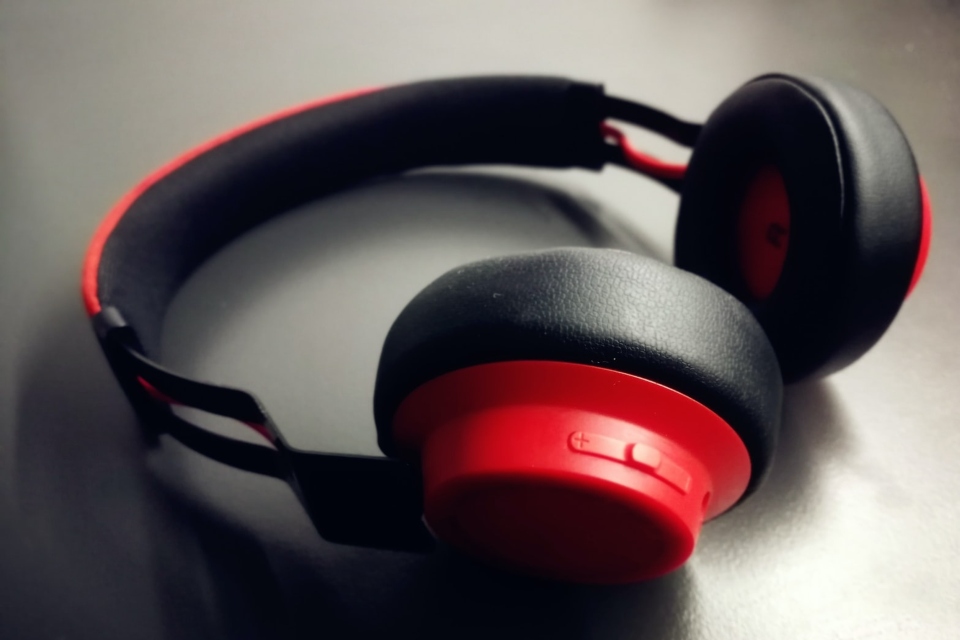 Imagem de: Fones de ouvido Bluetooth para aulas online