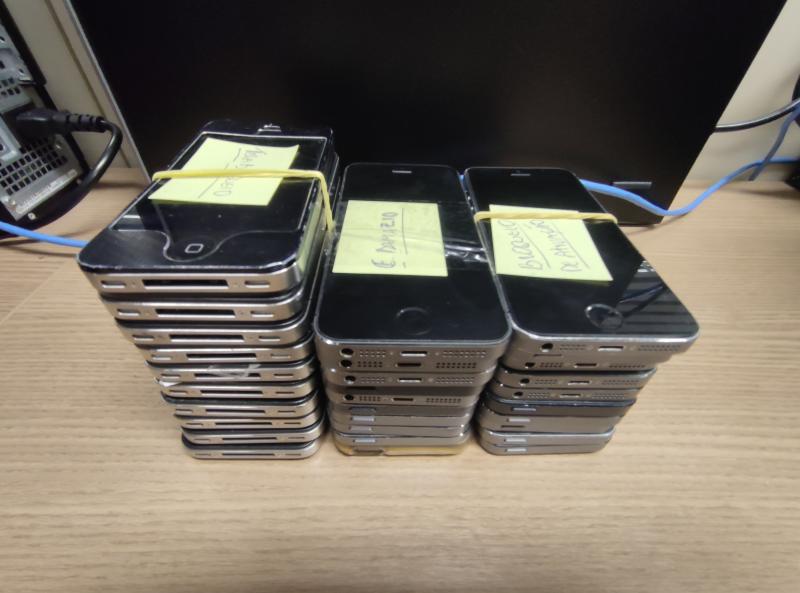 Imagem de: Leilão de eletrônicos oferece iPhones e notebooks da Dell