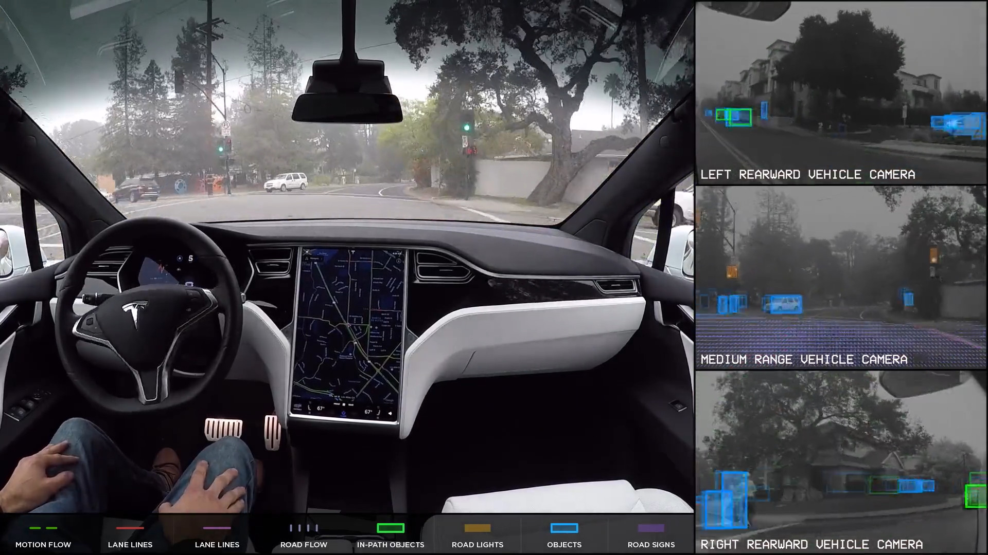 Imagem de: Piloto automático da Tesla confunde Lua com semáforo amarelo