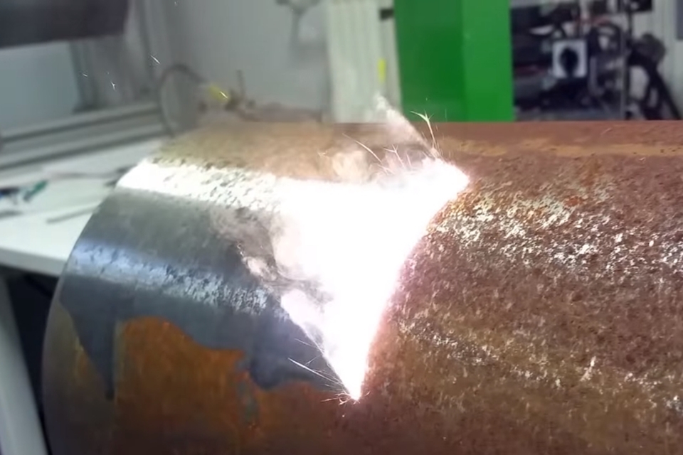Imagem de Canhão laser de 1000 Watts consegue destruir tudo o que estiver na mira no tecmundo