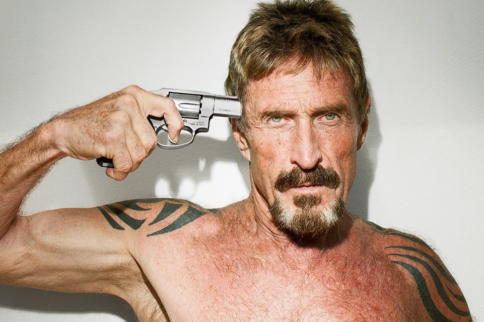 Imagem de "Jogue fora agora o seu smartphone", diz John McAfee ao TecMundo no tecmundo
