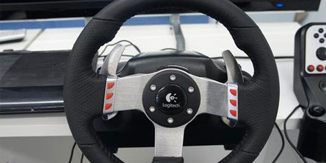Imagem de Análise: volante Logitech G27 no site TecMundo