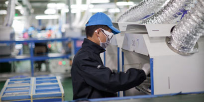 Imagem de Dura realidade: como é um dia de trabalho em uma fábrica de eletrônicos no site TecMundo