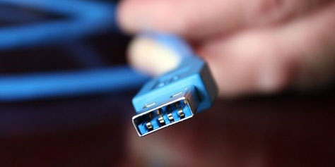 Imagem de Vale a pena comprar novos pendrives com portas USB 3.0? no site TecMundo