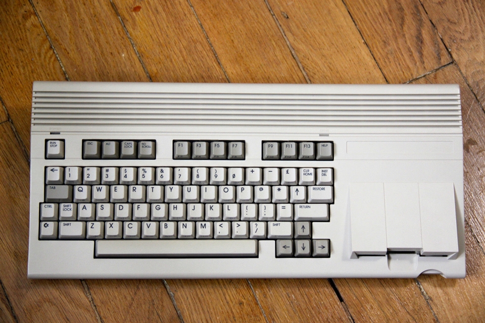 Imagem de Segundo modelo de computador mais raro do mundo foi vendido por R$ 64 mil no site TecMundo
