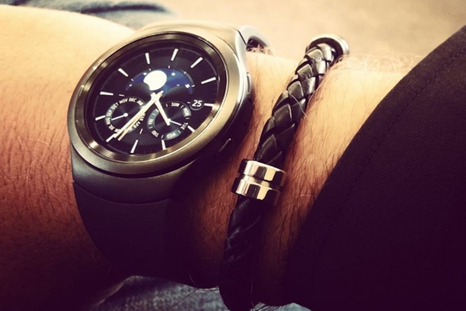 Imagem de Vice-presidente da Samsung posta foto usando o Samsung Gear G2 no tecmundo