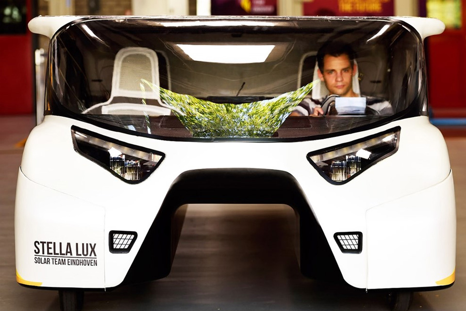Imagem de 7 carros do futuro movidos apenas a energia solar no tecmundo