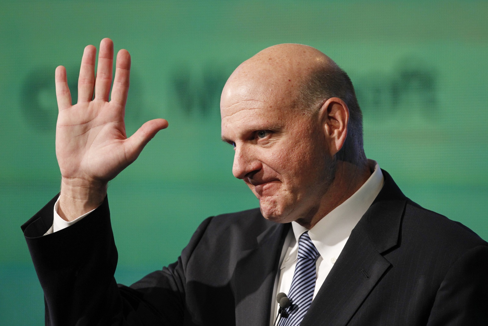 Imagem de Ballmer: Linux não é mais um "câncer", mas sim "uma ameaça no retrovisor" no tecmundo