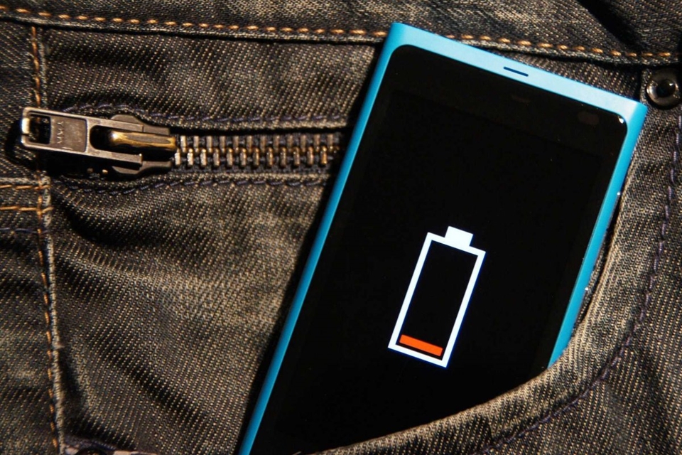 Imagem de Consumo de bateria de celular por brasileiros é um dos maiores do mundo no tecmundo