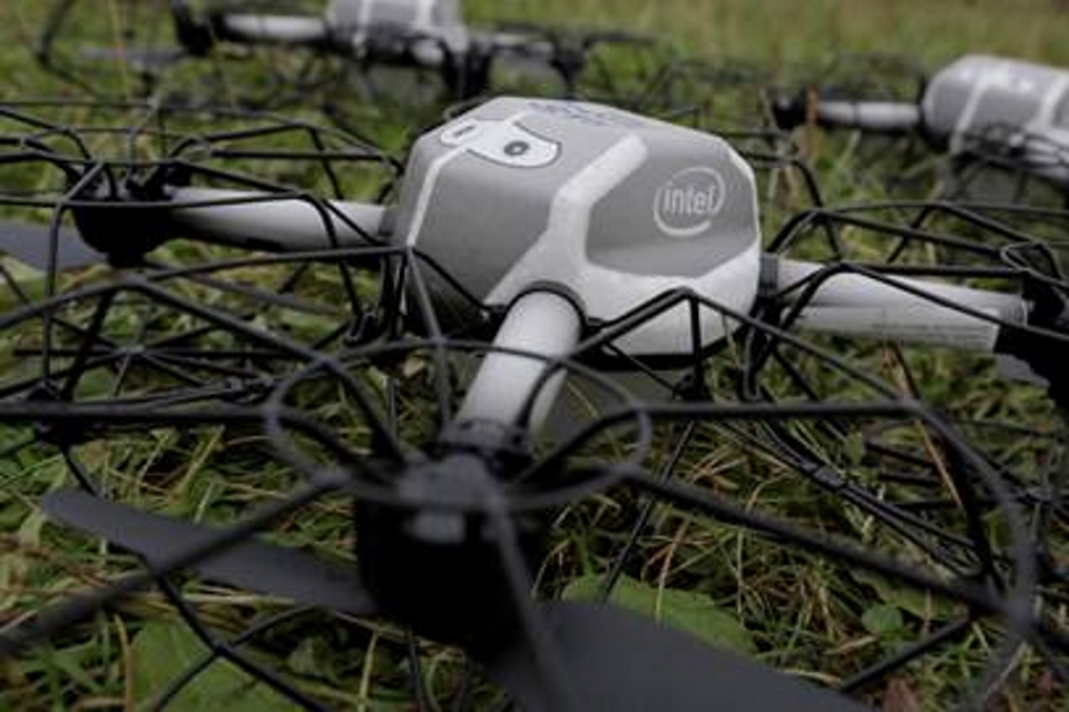 Imagem de Walt Disney World Resort e Intel apresentam show de luzes com drones no céu no tecmundo