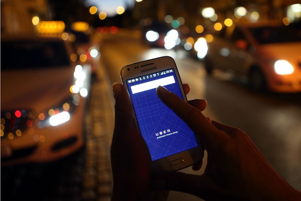 Imagem de Usuários da Uber já podem pagar corridas com débito pelo aplicativo no tecmundo