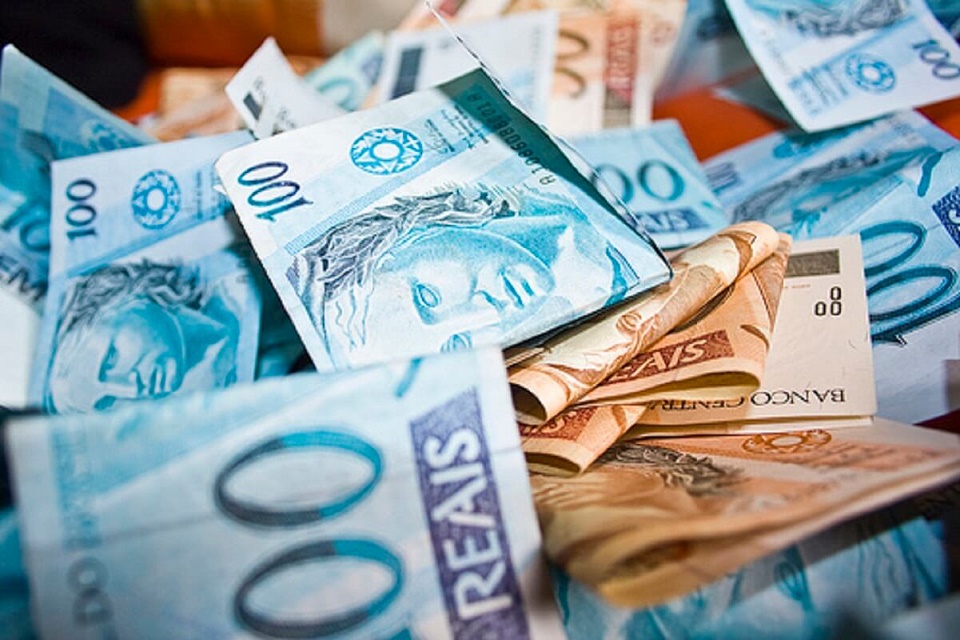 Imagem de Brasileiro acorda com R$ 135 bilhões na conta por causa de erro bancário no tecmundo