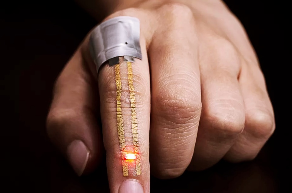 Imagem de Japoneses criam tatuagem de ouro capaz de armazenar e transmitir dados no tecmundo