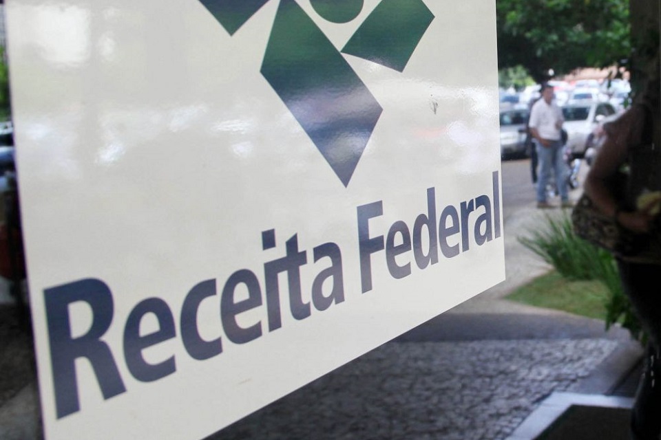 Imagem de Receita Federal solta alerta sobre o 'Golpe do Amor' no tecmundo