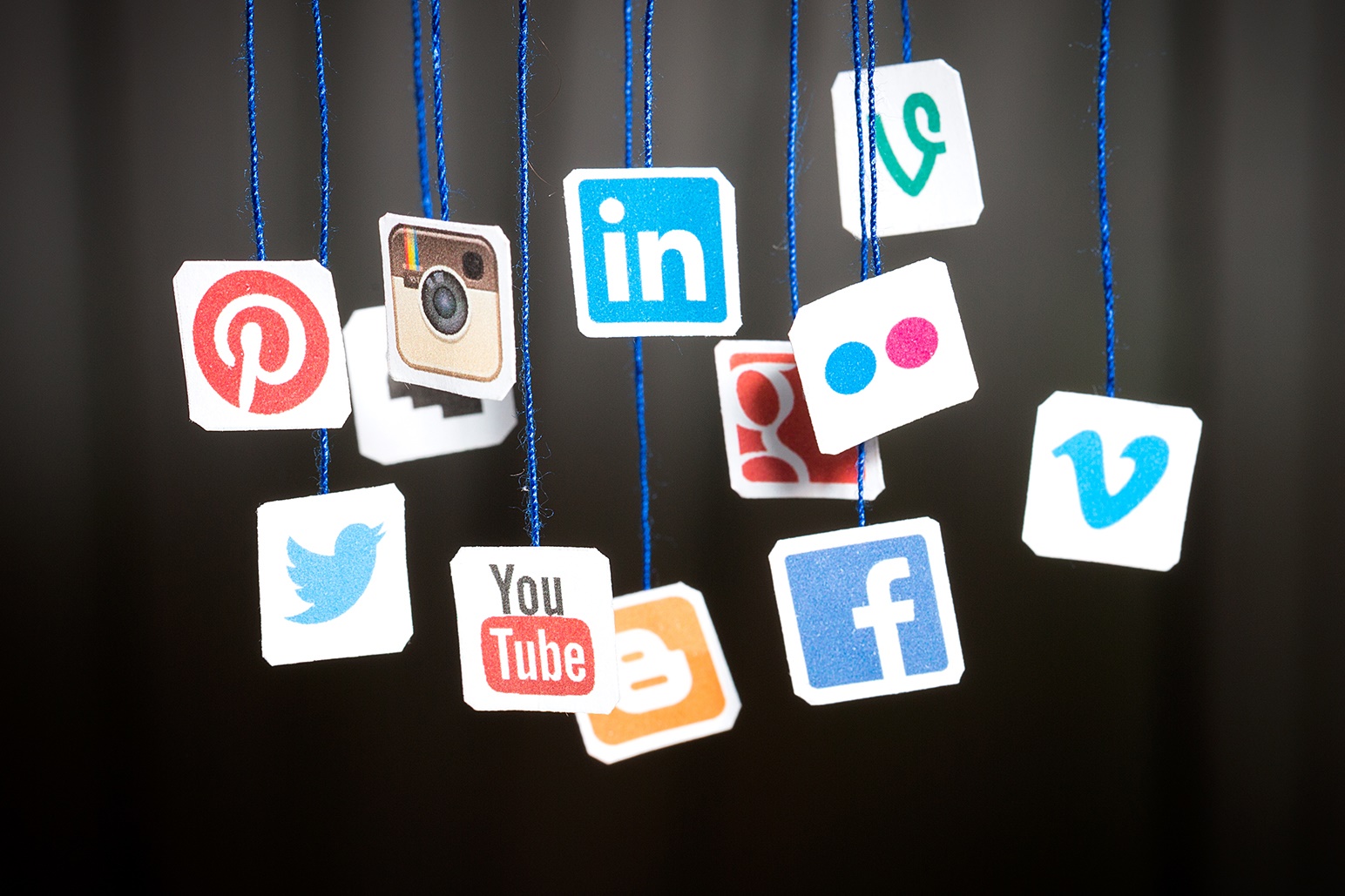 Imagem de 3 bilhões: cerca de 40% da população mundial usa redes sociais ativamente no tecmundo
