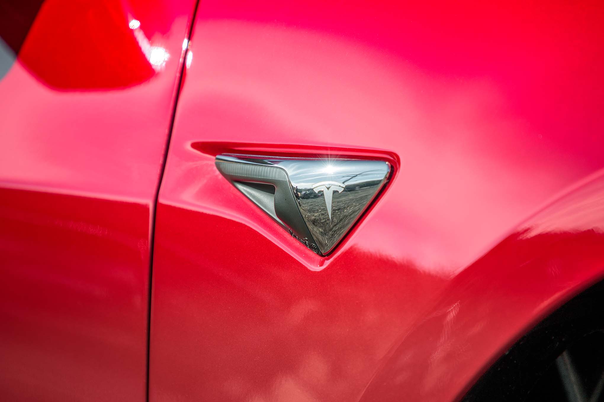 Imagem de Tesla Model 3 vem com baterias de 50 kWh e 75 kWh no tecmundo