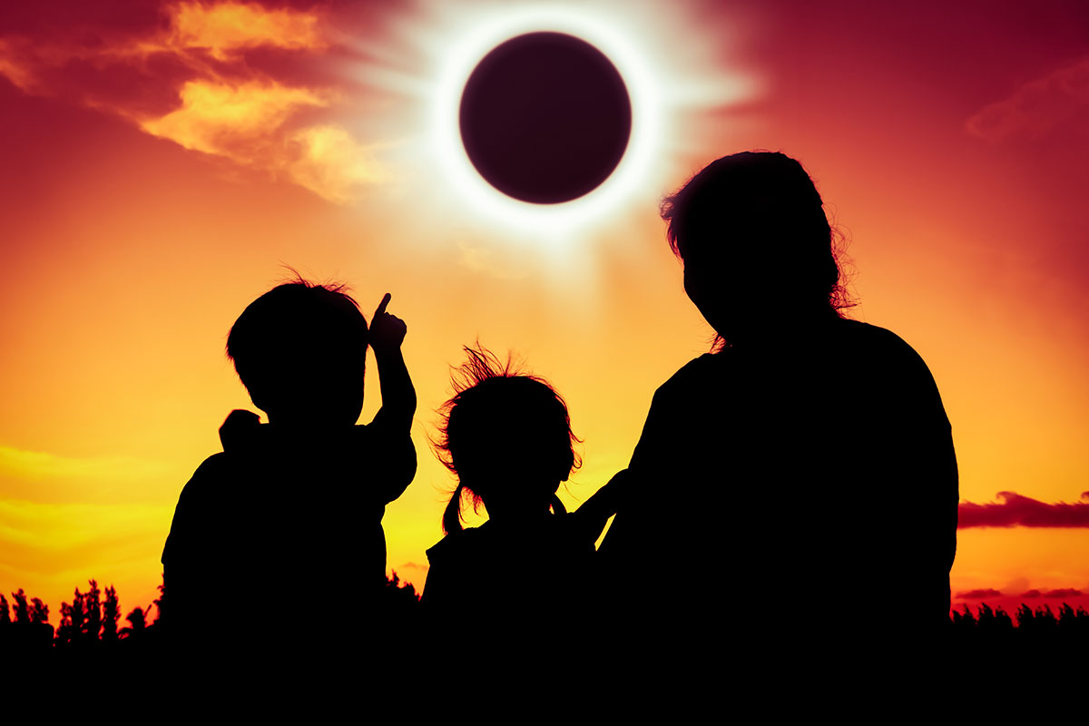 Imagem de Ao vivo, bicho! Eclipse vai ser transmitido pelo Facebook e pelo Twitter no tecmundo