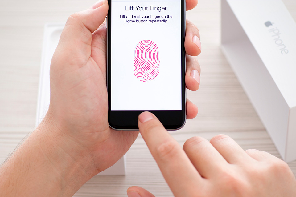 Imagem de Vai ser possível desabilitar o Touch ID para emergências no iPhone 8 no tecmundo
