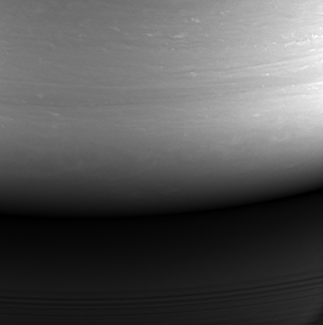 Confira a última imagem feita pela sonda Cassini antes dela cair em Saturno Imagem-de-saturno-15201846893002