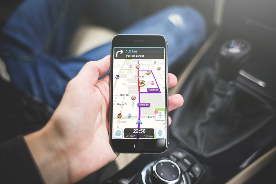 Imagem de Waze: Veja como pedir ajuda no caminho em casos de imprevisto no tecmundo
