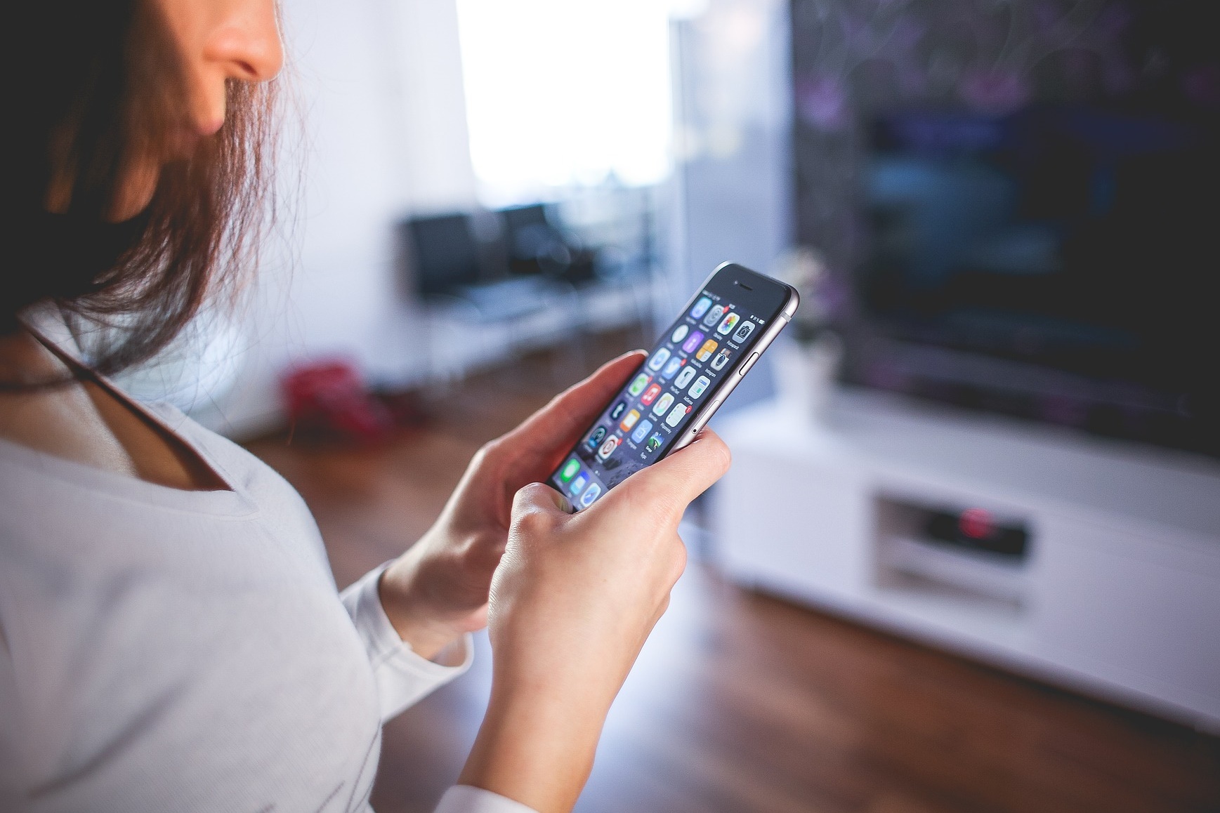 Imagem de Aprenda a fazer downgrade e voltar do iOS 11 para o iOS 10.3.3 no tecmundo
