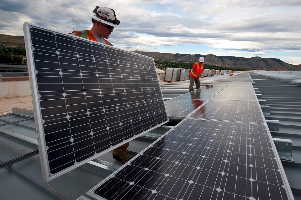 Imagem de Energia gerada por fonte fotovoltaica atinge 1 GW no Brasil no tecmundo