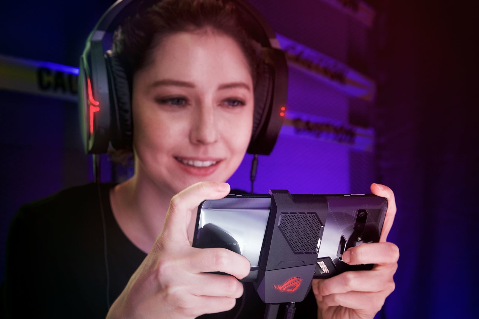Imagem de ASUS anuncia o ROG Phone e entra no ramo dos smartphones gamers no tecmundo