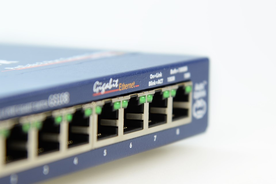 Imagem de Pesquisadores desenvolvem transmissor wi-fi que dificulta a ação de hackers no tecmundo