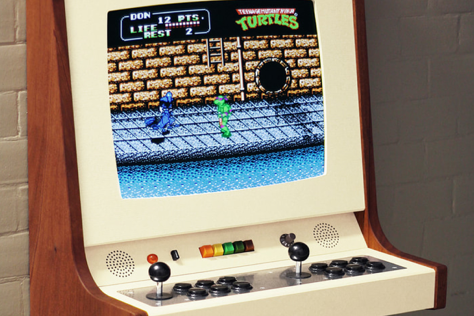 Imagem de Designer suéco desenvolve um gabinete arcade de encantar os olhos no tecmundo