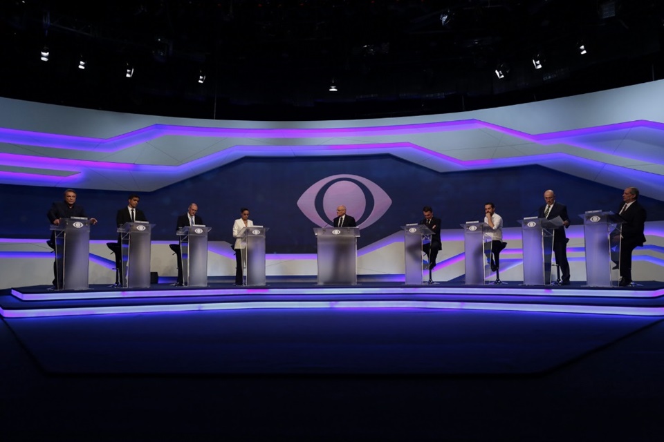 Imagem de Debate entre presidenciáveis bate recorde de audiência ao vivo no YouTube no tecmundo
