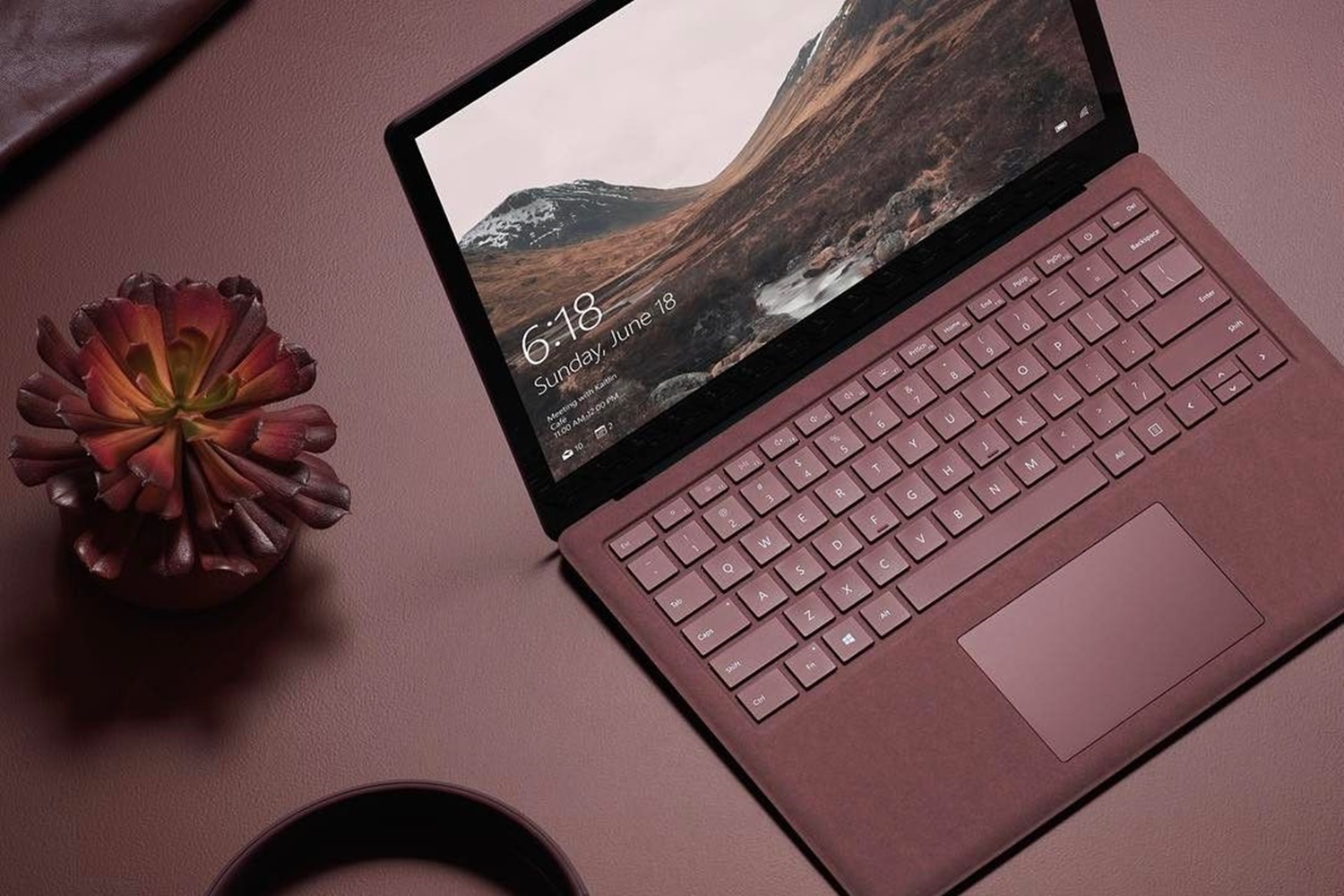 Imagem de Microsoft lança Surface Laptop 2 com 85% mais poder de fogo no tecmundo