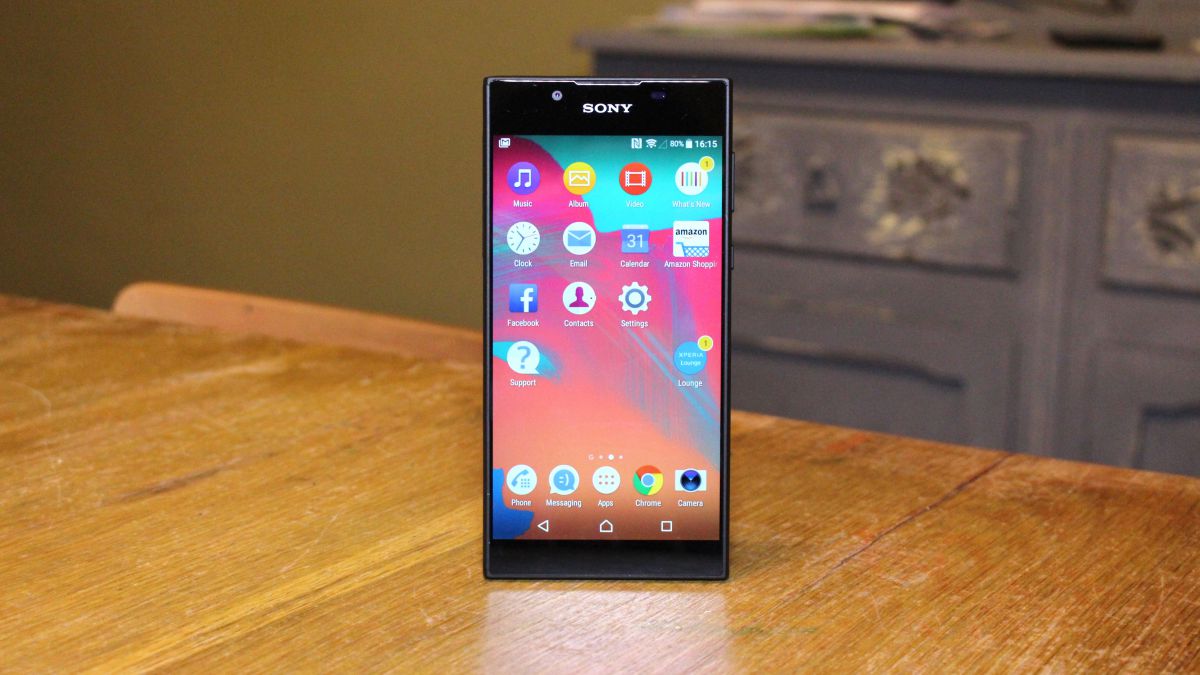 Imagem de Precisa de um celular baratinho? O Sony Xperia L1 está por R$ 549 no Zoom no tecmundo