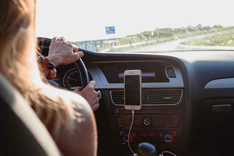 Imagem de Uber começa a vender bebidas e lanches rápidos em carros nos EUA no tecmundo