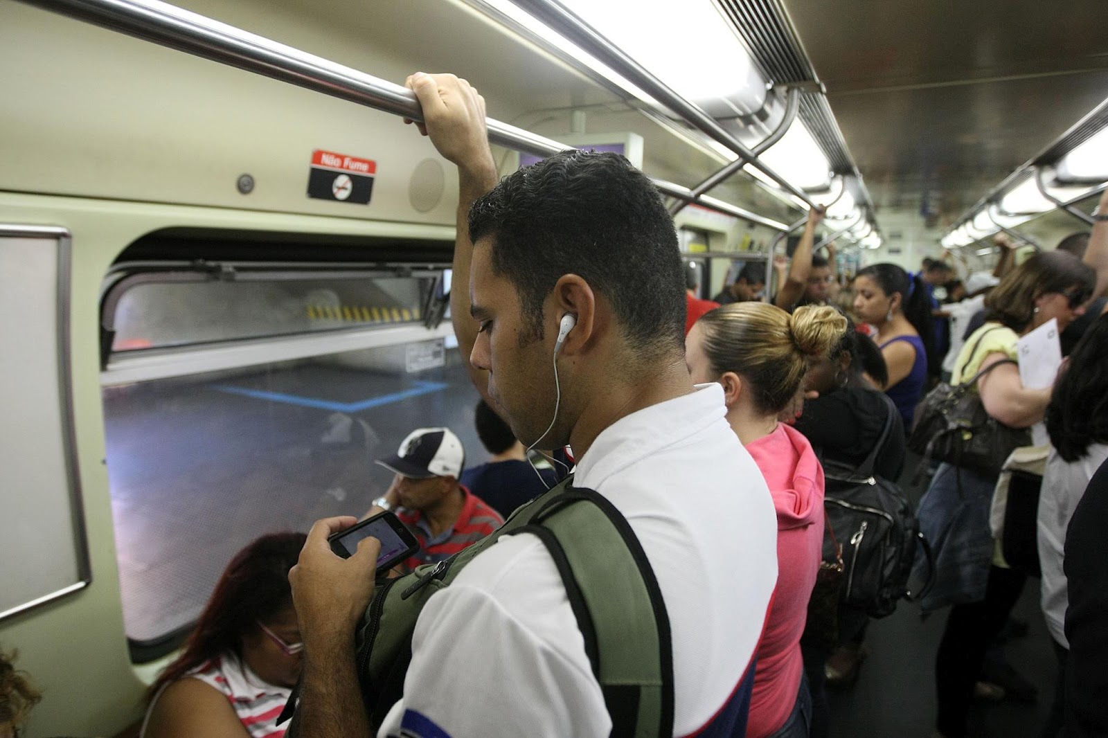 Imagem de Metrô de SP vai parar de tocar música durante viagens no tecmundo