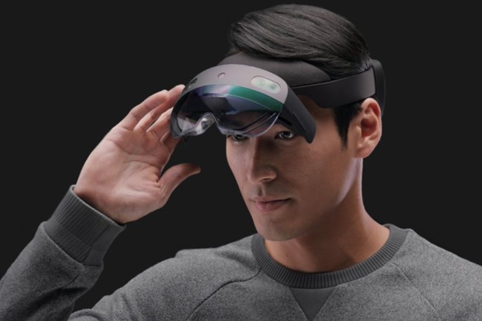 Imagem de HoloLens 2 é mais confortável, imersivo e deixa você "tocar" hologramas no tecmundo