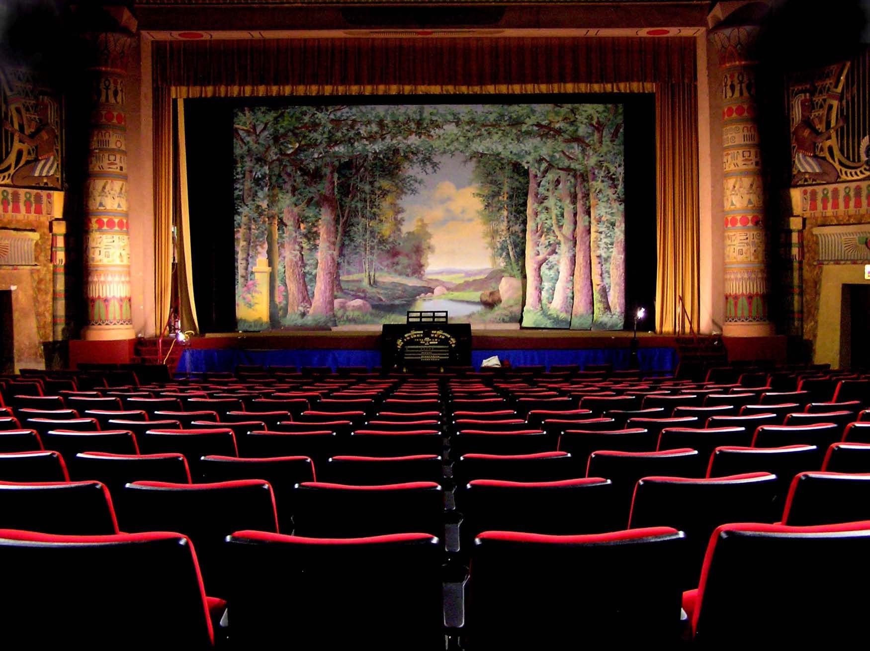 Netflix negocia aquisição do Teatro Egípcio em Hollywood