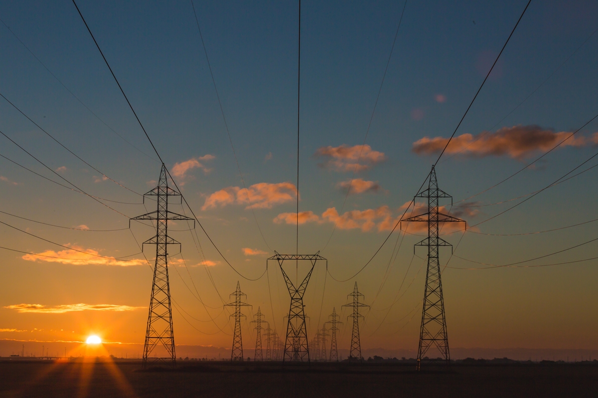 Imagem de 110 V ou 220 V? Por que regiões do Brasil têm padrões de tensão diferentes? no tecmundo