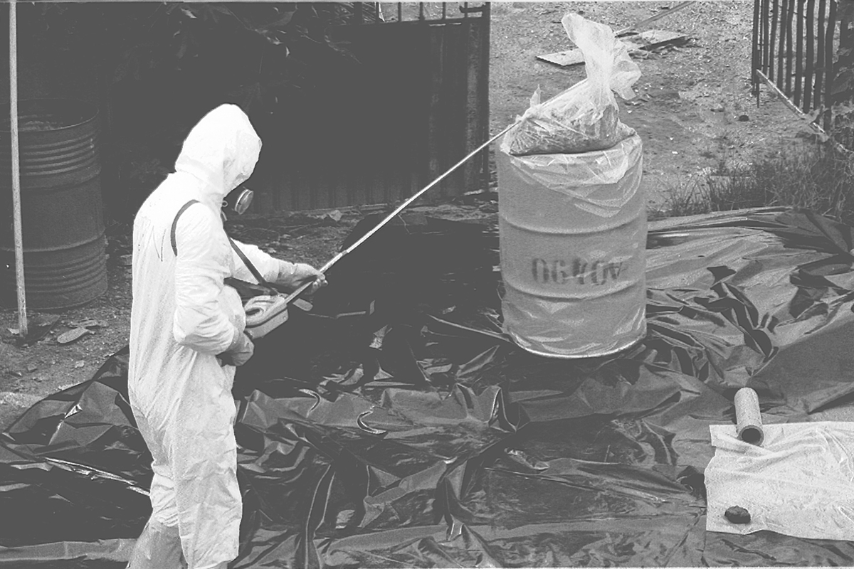 Remoção de lixo radioativo de área contaminada
