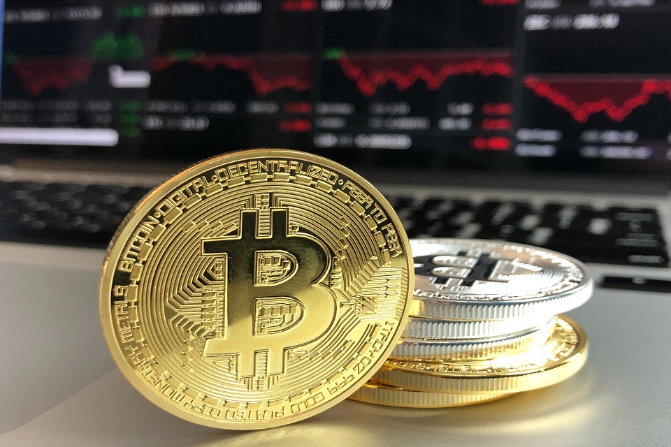 Imagem de Bitcoin consome tanta energia quanto toda a Suíça, afirma estudo no tecmundo